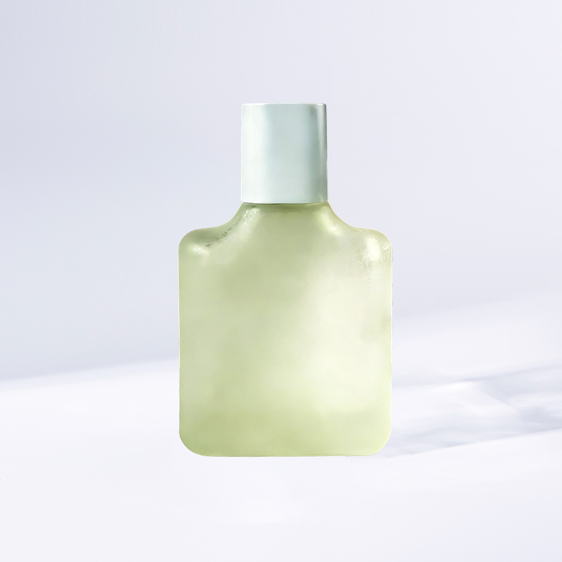 J3714 Flacon de parfum en spray 50 ml